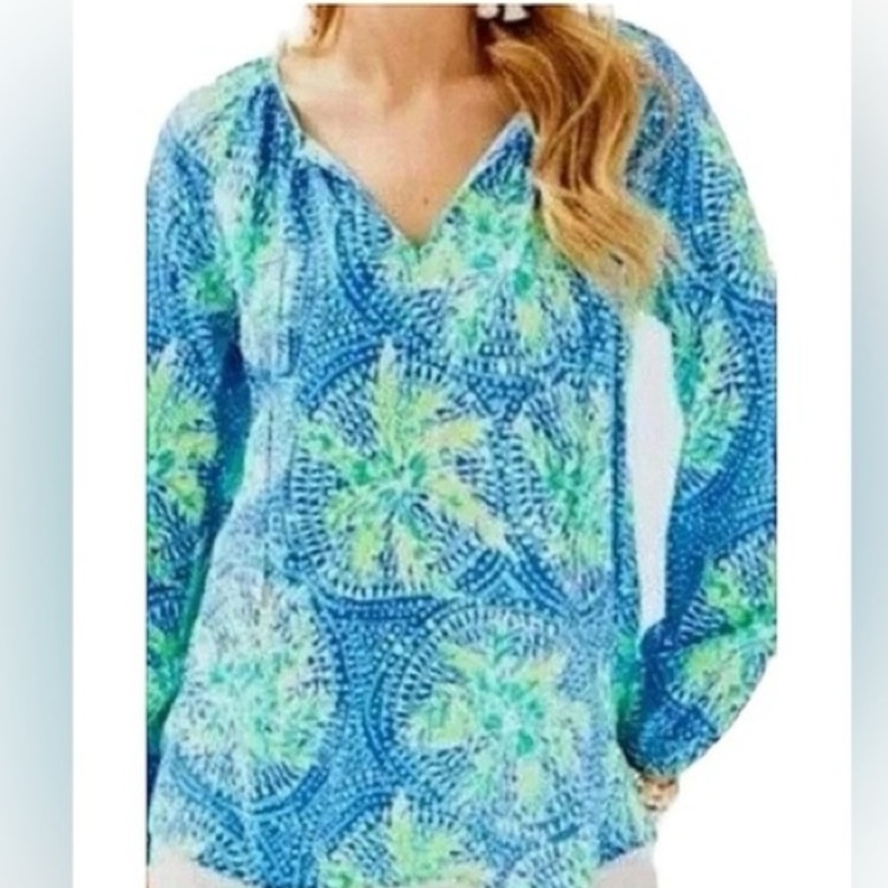 Lilly Pulitzer Willa Front Tie Blouse in Tropic Like Its Hot | XL